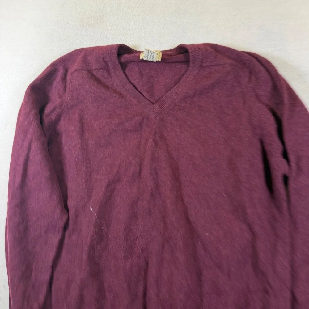 LL Bean Mens V-Neck Sweater Burgundy 100% Lambswool L-REG 0QY78 Pullover Knit